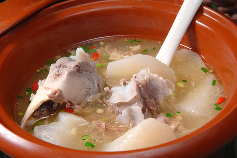 蘿卜大骨湯