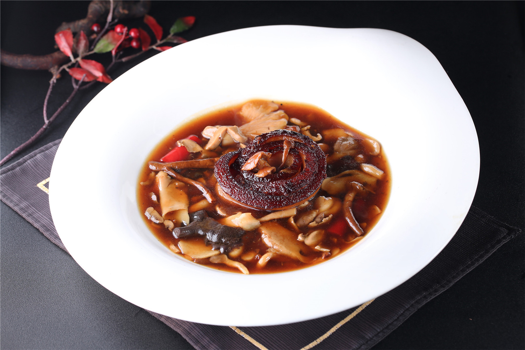 珍菌悶燒肉